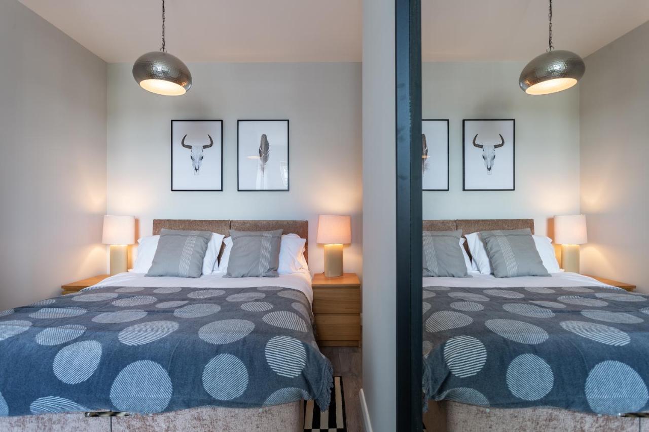 2 Bedroom Apartments With Sofa Bed In Southend Eksteriør bilde