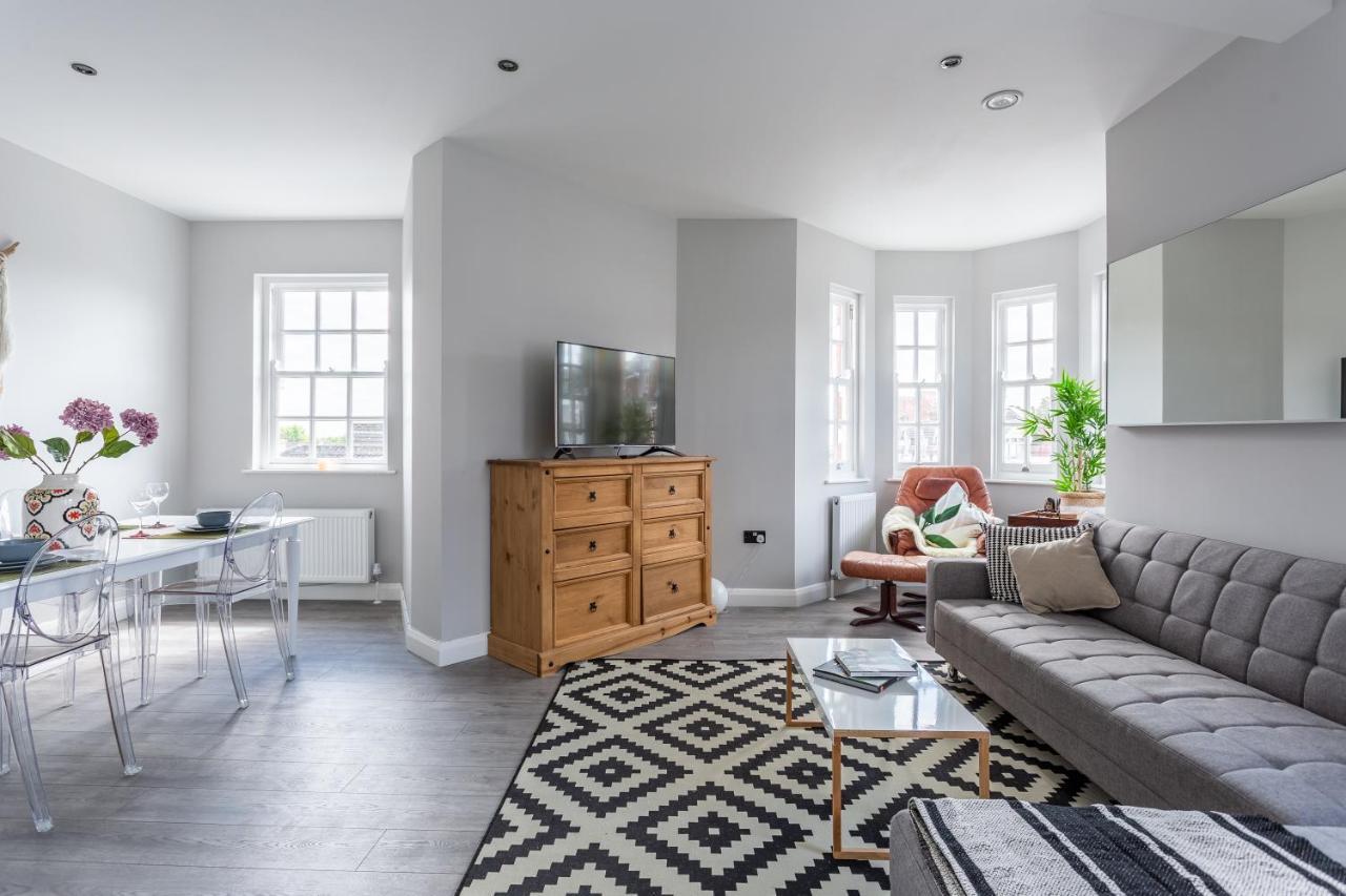 2 Bedroom Apartments With Sofa Bed In Southend Eksteriør bilde