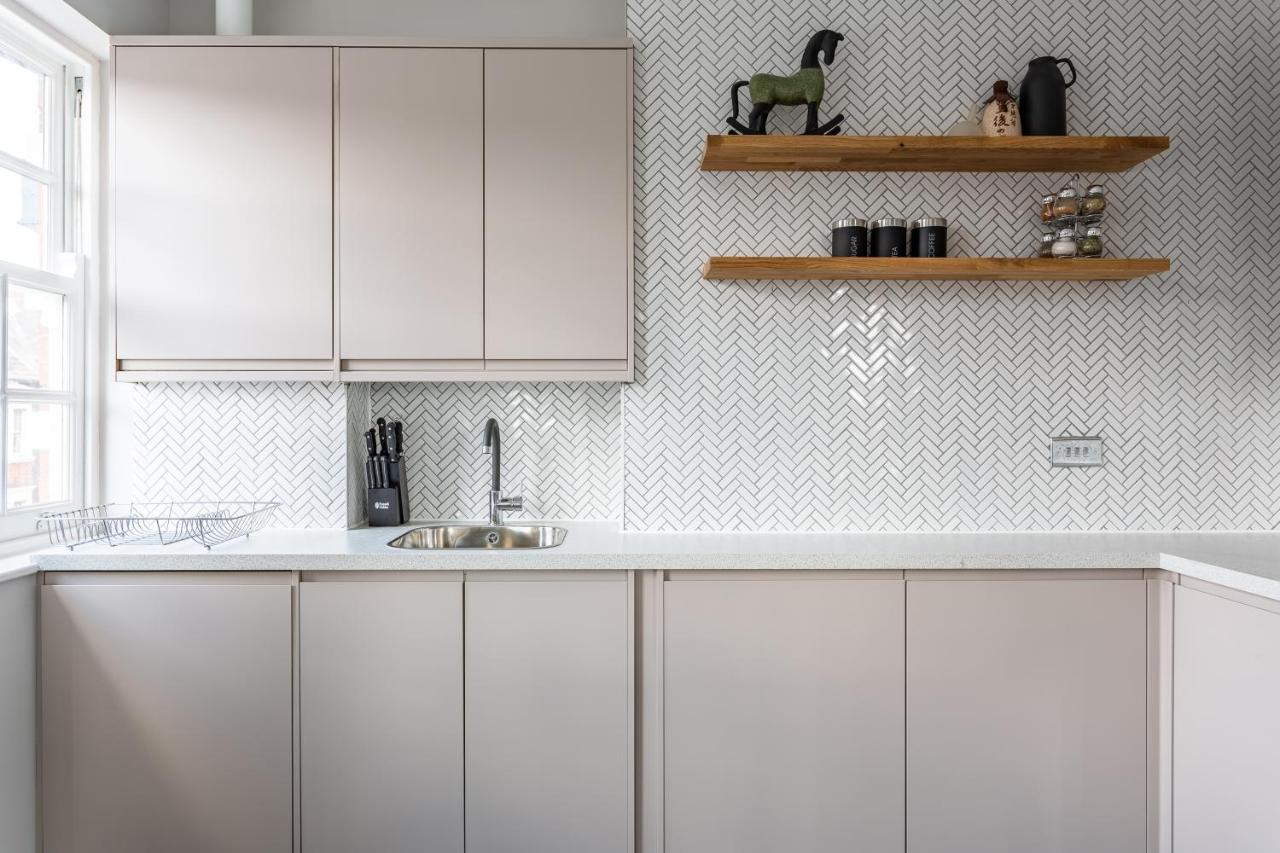 2 Bedroom Apartments With Sofa Bed In Southend Eksteriør bilde