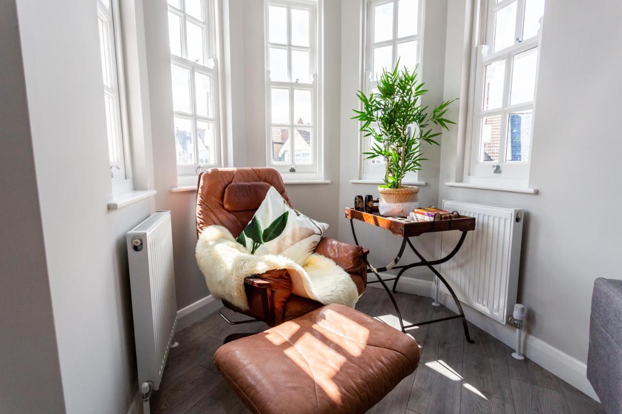 2 Bedroom Apartments With Sofa Bed In Southend Eksteriør bilde